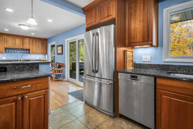 https://upscaleremodeling.com/project/northeast-ithaca-kitchen/, фото 3/3 Индивидуальная планировка роскошной кухни на северо-западе Итаки от Upscale Remodeling